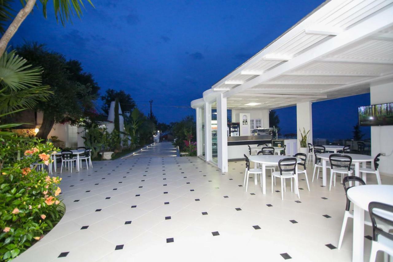 Vila Kristi * Dhërmi